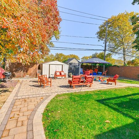 Central Elmont Studio With Great Outdoor Space! Bagian luar foto