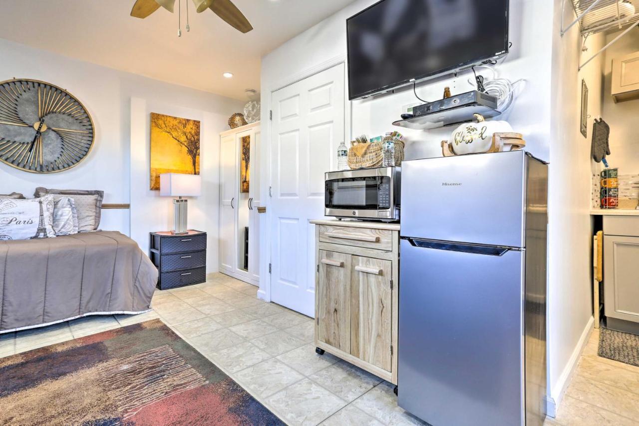Central Elmont Studio With Great Outdoor Space! Bagian luar foto