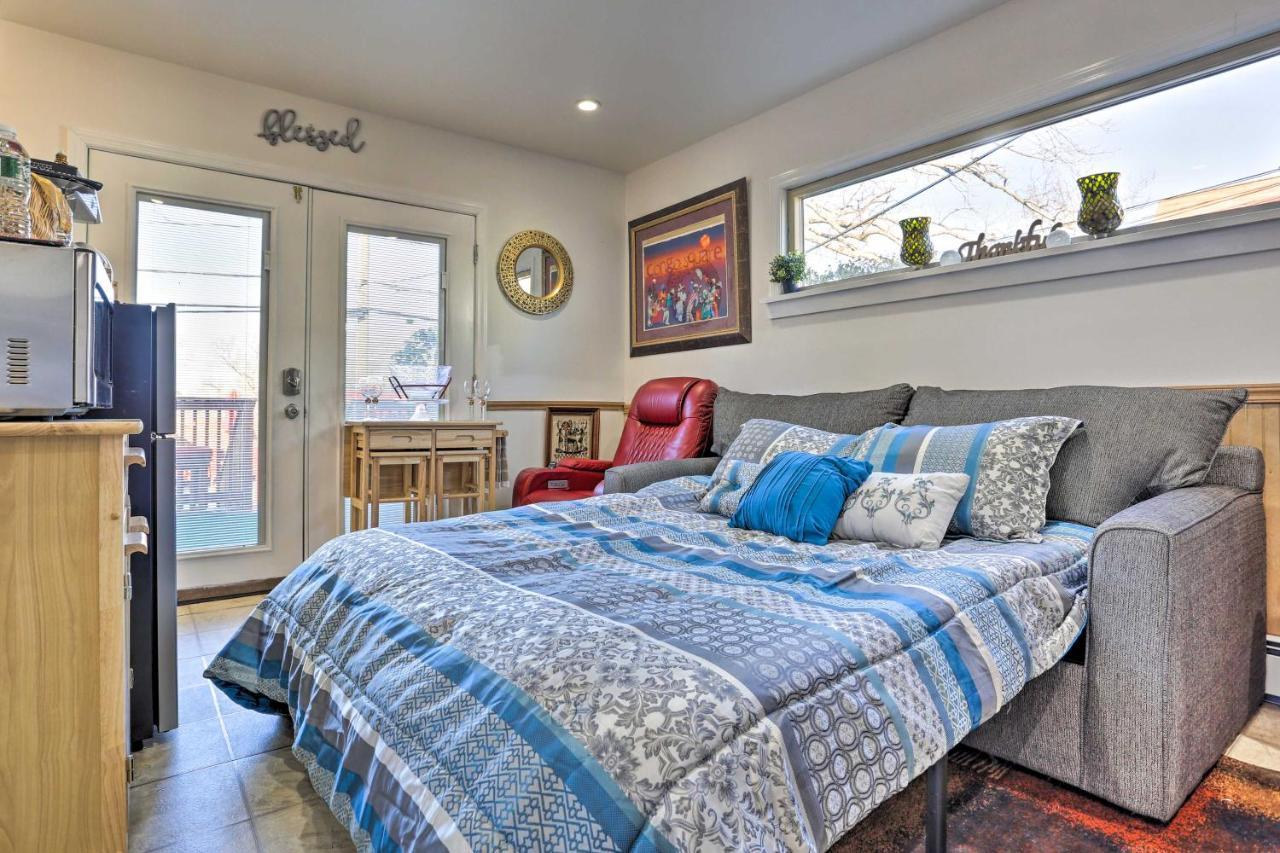 Central Elmont Studio With Great Outdoor Space! Bagian luar foto