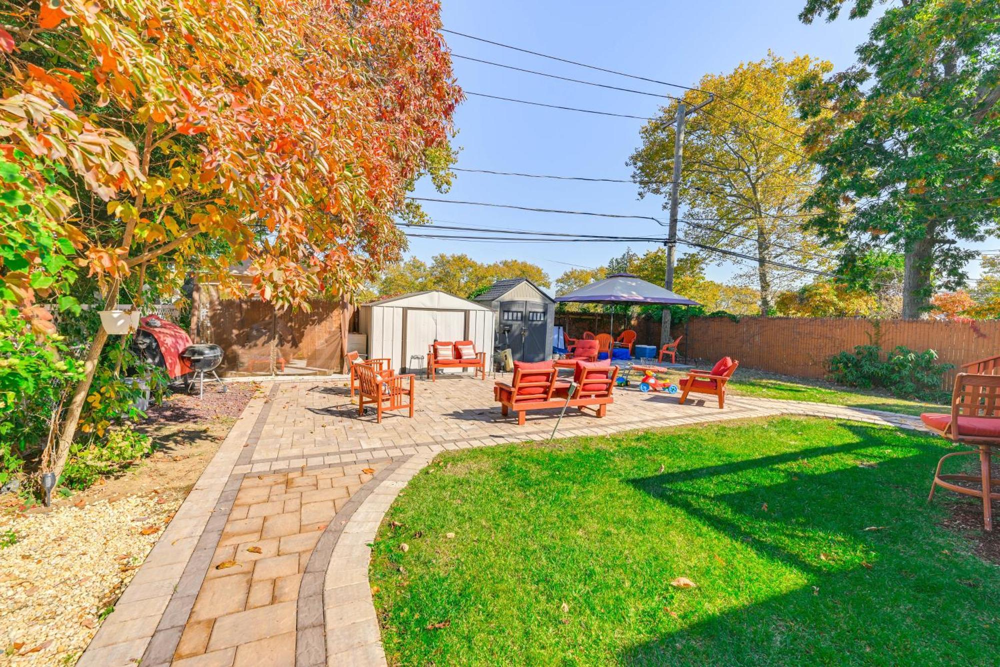 Central Elmont Studio With Great Outdoor Space! Bagian luar foto